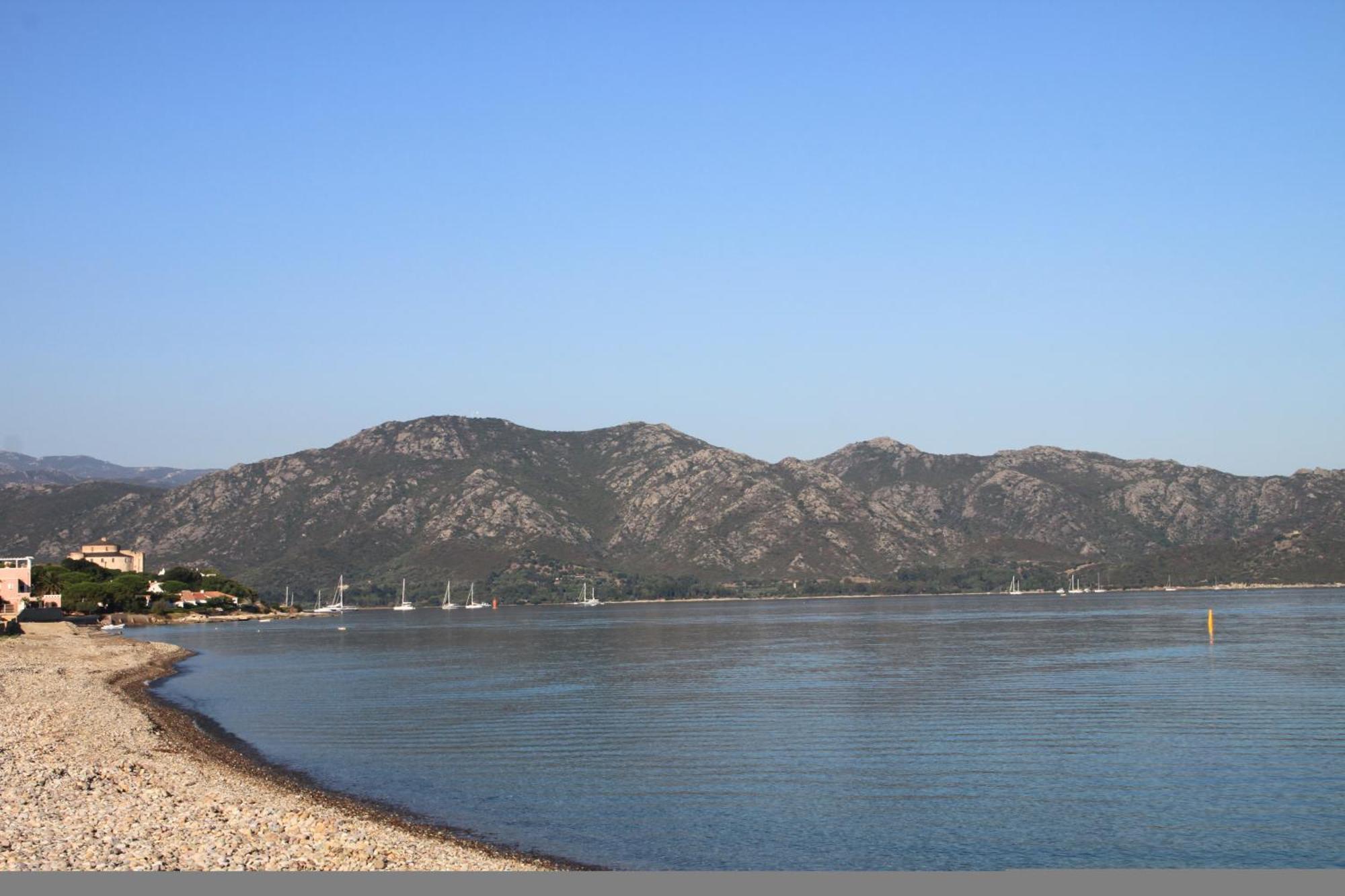 Appart Bleu Azur แซ็งต์-โฟลร็องต์ ภายนอก รูปภาพ